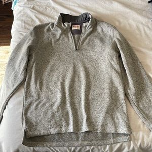 Wrangler Quarter Zip - Men’s Size Large